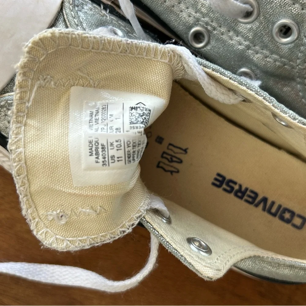 Converse Kids Metallic Silver Low-Top Sneakers Kid Size 11